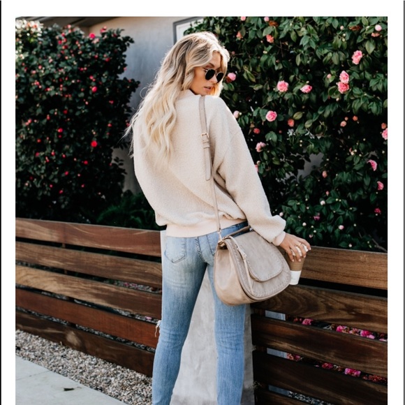 ISADORA Sherpa Pullover - Picture 4 of 8